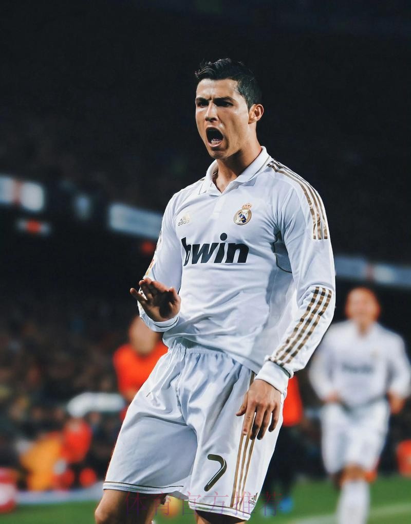 C罗自荐皇马惨吃闭门羹 佛爷喉舌-冬季不引援